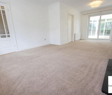 4 Bedroom House - Semi-Detached To Let - Photo 5