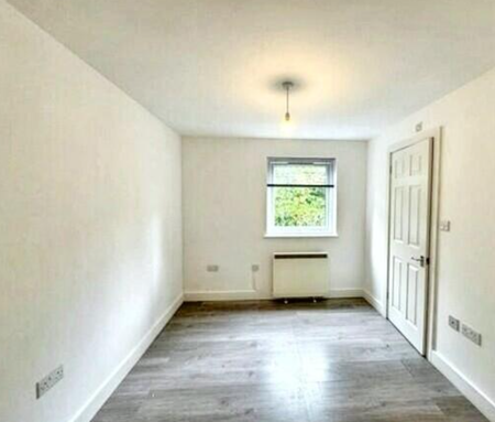 4 bedroom property to rent - Photo 4