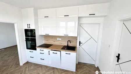 Pronájem bytu 2+1 s balkonem Veselí nad Lužnicí - Photo 5