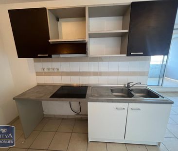 Location Appartement 3 pièces 52m² STE CLOTILDE 97490 - Photo 1