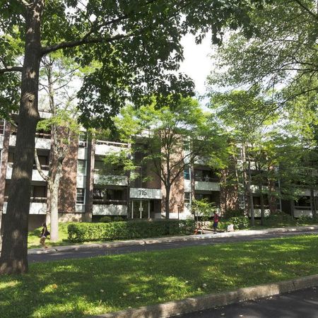 4 1/2 avenue de Vimy près du cégep Garneau- tt inclus-1er mai - Photo 4