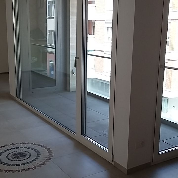 Lugano, via Maderno 23, grande appartamento 2.5 locali - Photo 1