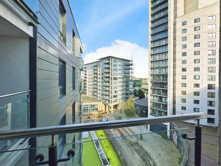 2 bedroom flat to rent - Photo 3