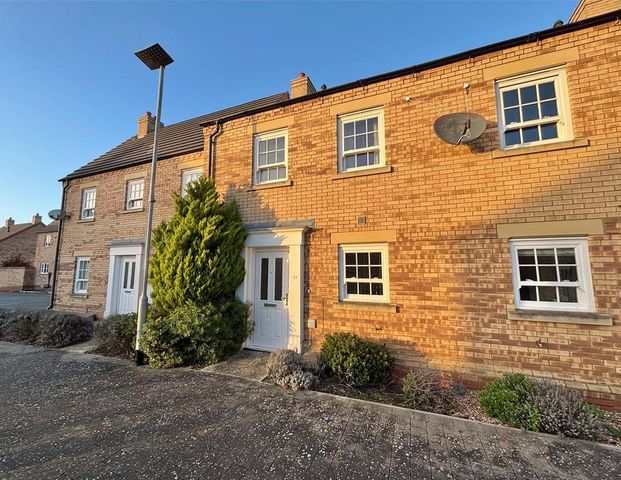 3 bedroom terraced house to rent - Photo 1