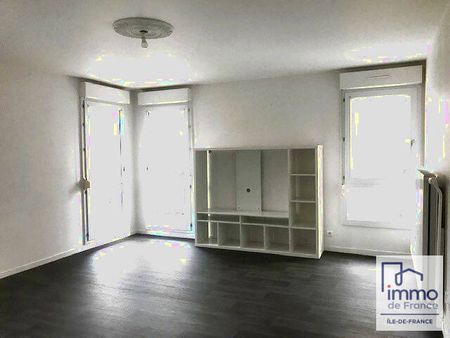 Location appartement 4 pièces 77.12 m² à Courcouronnes (91080) - Photo 2