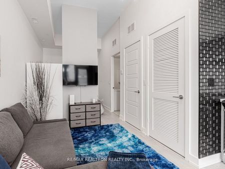 For Lease - 317 Broward Way Unit# 114, Innisfil, Ontario - Photo 5