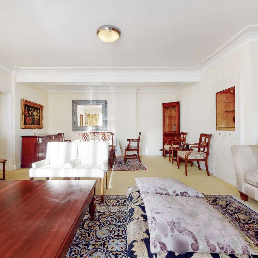 Viceroy Court, 58-74 Prince Albert Road, NW8 - Photo 1