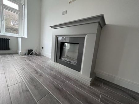4 bedroom detached house to rent - Photo 3
