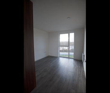 1 Bed Flat, Moorhen Drive, NW9 - Photo 2