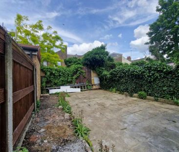 3 bed Mid Terraced House for Rent - Photo 2