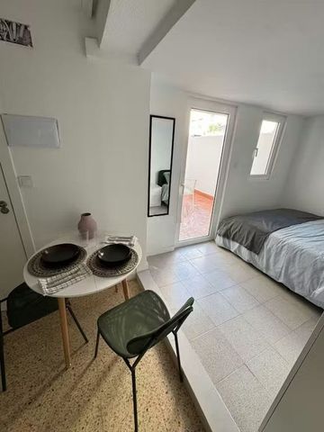 Carrer de l'Escultor Piquer, Valencia, Valencian Community 46019 - Photo 3