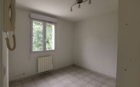 Appartement à louer 2 pièces • Saint-Fargeau-Ponthierry - Photo 3