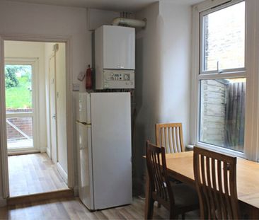 Room in a Shared House, Forest Road, E17 - Photo 1