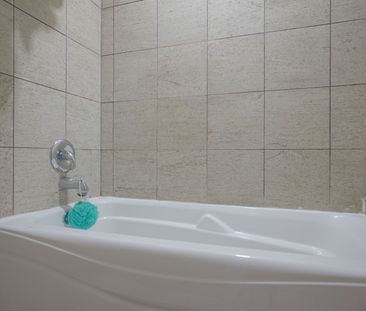 For Lease - 83 Fairview Road Unit# Bsmt, Mississauga, Ontario - Photo 4