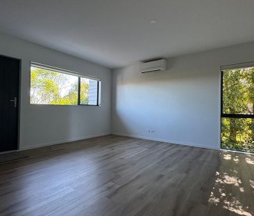 Prime Location Unit - Ideal for Singles or Couples - Photo 1