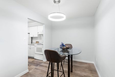 For Lease - 5222 Portage Road Unit# 305, Niagara Falls, Ontario - Photo 3