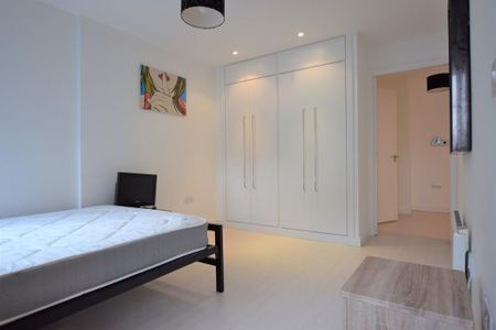 1 bedroom apartment to rent - Photo 2