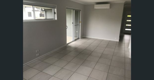 2/45 Foreshore Street, Coomera QLD, Belconnen - Photo 1