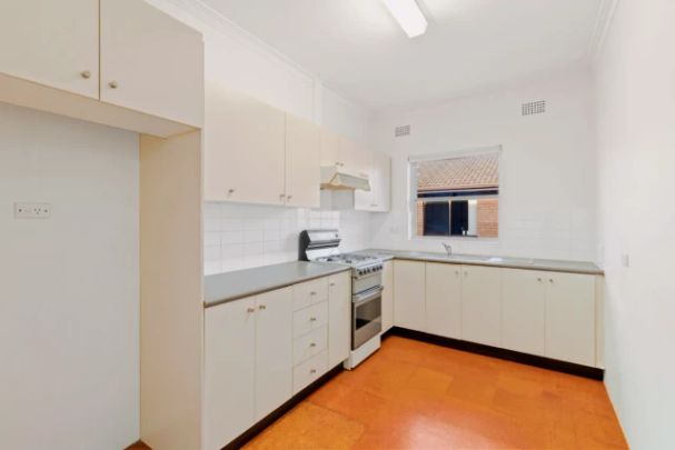 10/43 Francis Street,Bondi Beach,New South Wales 2026, Sydney - Photo 1