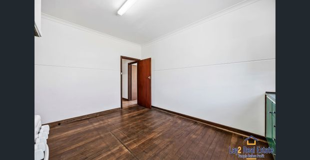 UNBEATABLE LOCATION! - Photo 1