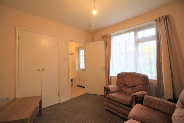 1 bedroom semi-detached house to rent - Photo 1
