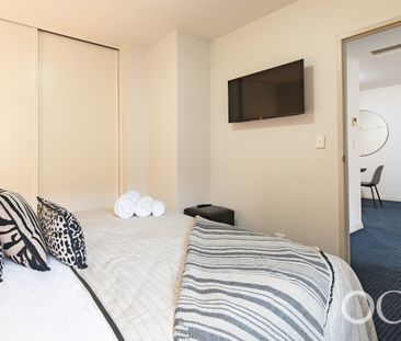 Open the Door to Top-Floor Tranquillity in the Heart of Rundle Street - Photo 6