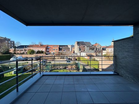 Energetisch appartement met overdekt terras en parkeerplaats - Photo 3