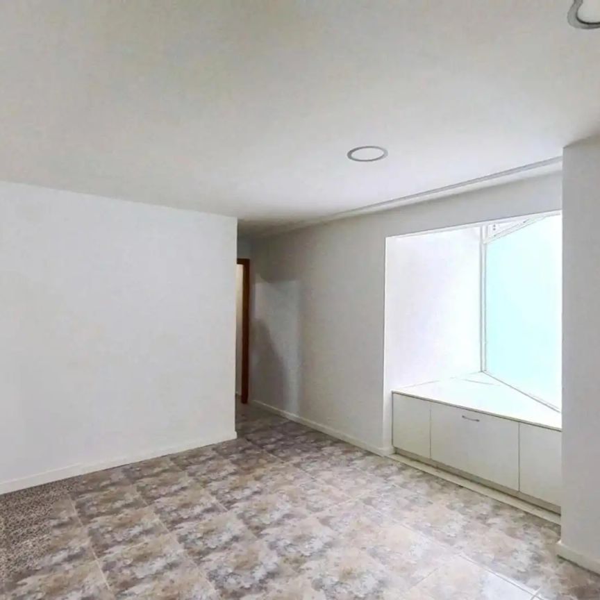 Piso de alquiler en Calle Benefac.remedios Uriarte, Carolinas Altas - Foto 1