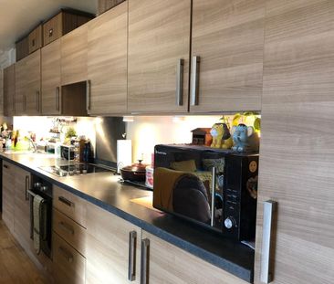 1 Bed Flat, Wembley, HA9 - Photo 6