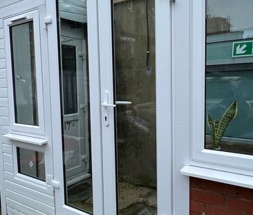 1 Bed Flat, Bowes Road, N13 - Photo 1