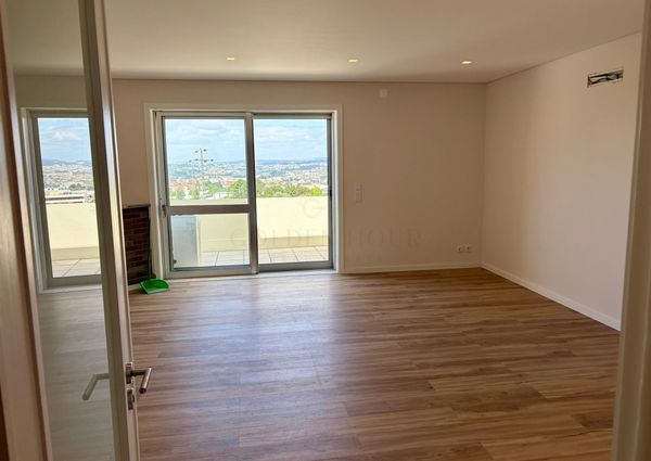 Apartamento T4 em Porto