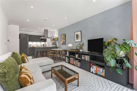 One bedroom flat in a loft-style apartment development. - Photo 3