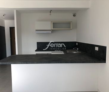 Location Appartement 1 pièce 37m² DRAGUIGNAN 83300 - Photo 2