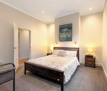 STUNNING PERIOD STYLE HOME IN NEWINGTON - Photo 4