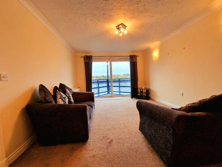 Trafalgar Wharf, Mountbatten Close - Photo 4