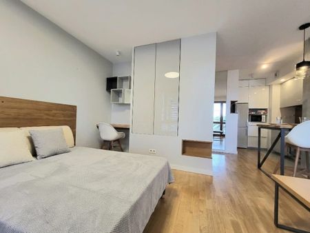 Świetnie urządzona kawalerka z komórką i garażem 34.18 m² - Photo 2
