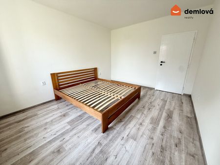 Pronájem bytu 2+1 61 m² - Photo 2