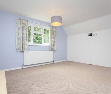 3 bedroom semi-detached house to rent - Photo 3