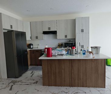For Lease - 1240 Emma Chase Drive, London North, Ontario - Photo 6