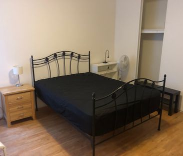 East Perth - Photo 2