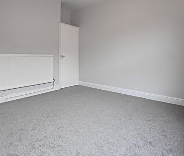 2 Bed Terraced House, St. Stephens Avenue, NG2 - Photo 3