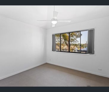 1/72 Albert Street, Woodridge, Qld 4114 - Photo 4