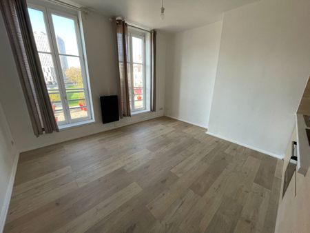 T2 de 31.66 m² , Place Louise de Bettignies, Vieux Lille réf 00697-001 - Photo 5