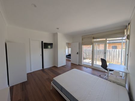 Werribee - Photo 2