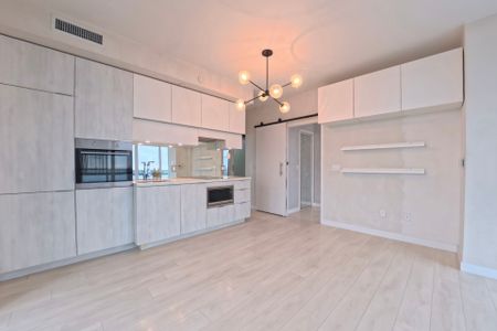 For Lease - 8 Eglinton Avenue Unit# 5608, Toronto, Ontario - Photo 2
