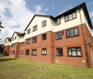 Scotts Avenue, Sunbury-on-Thames, Surrey, TW16 7ES - Photo 6