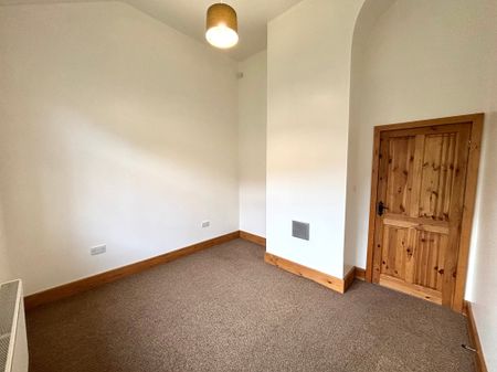 Station Road, Renishaw, Sheffield, S21 - Photo 4