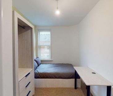 6 bedroom house to rent - Photo 4