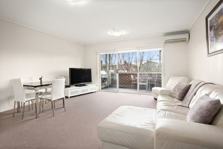 11/62 Wattletree Road, - Photo 4