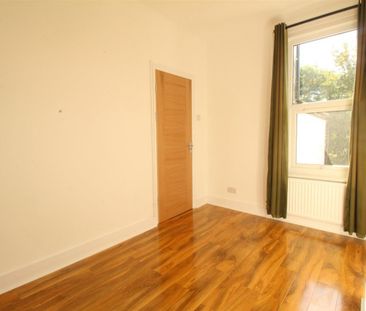 3 Bedroom House - Terraced To Let - Photo 5